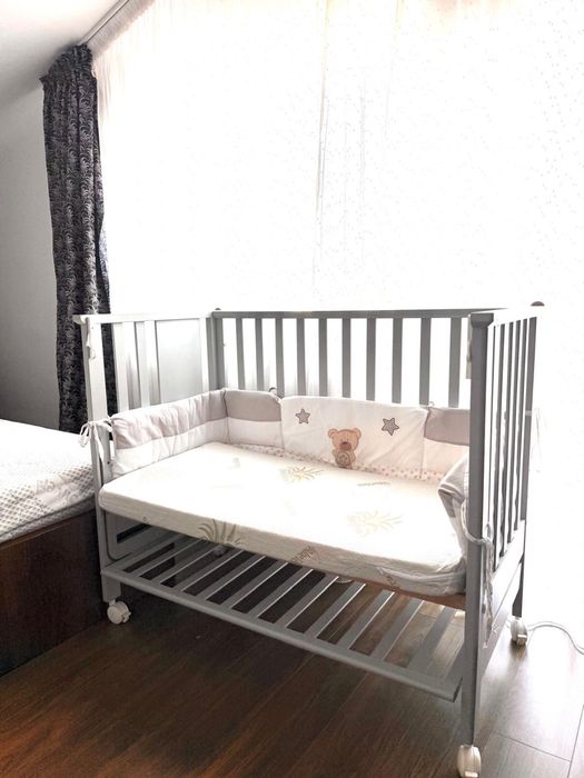 Pat Economic CoSleeping Atasabil Contact gri cu saltea inclusa si suport Antireflux Lemn Fag Italia