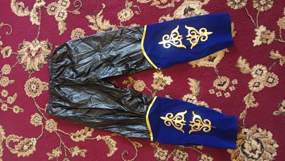 Костюм национальный