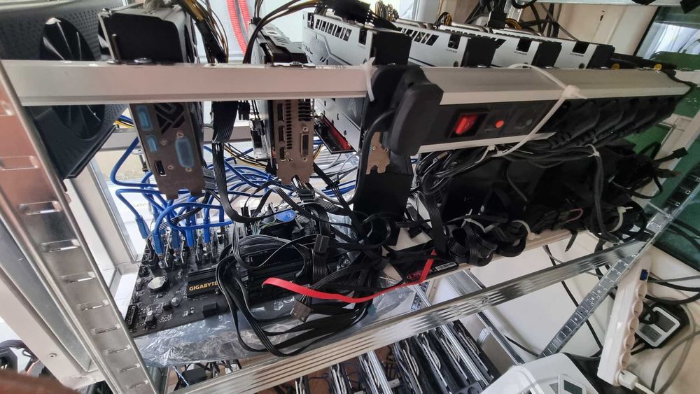 5x 570 8GB 2x 480 8GB Mining Rig Копачка за криптовалути