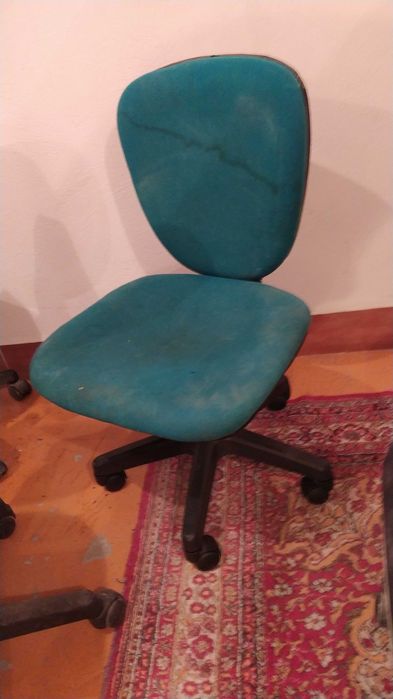 Разпродажба Офисни столове и части за столове