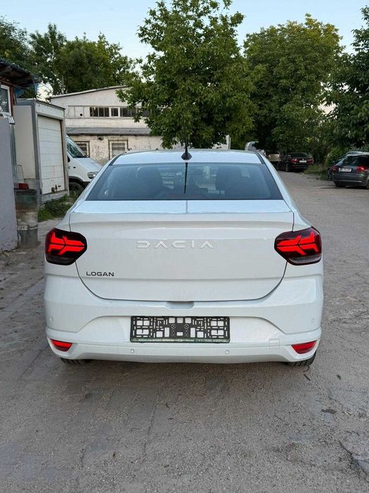 DACIA Logan 2023 — imagine 2