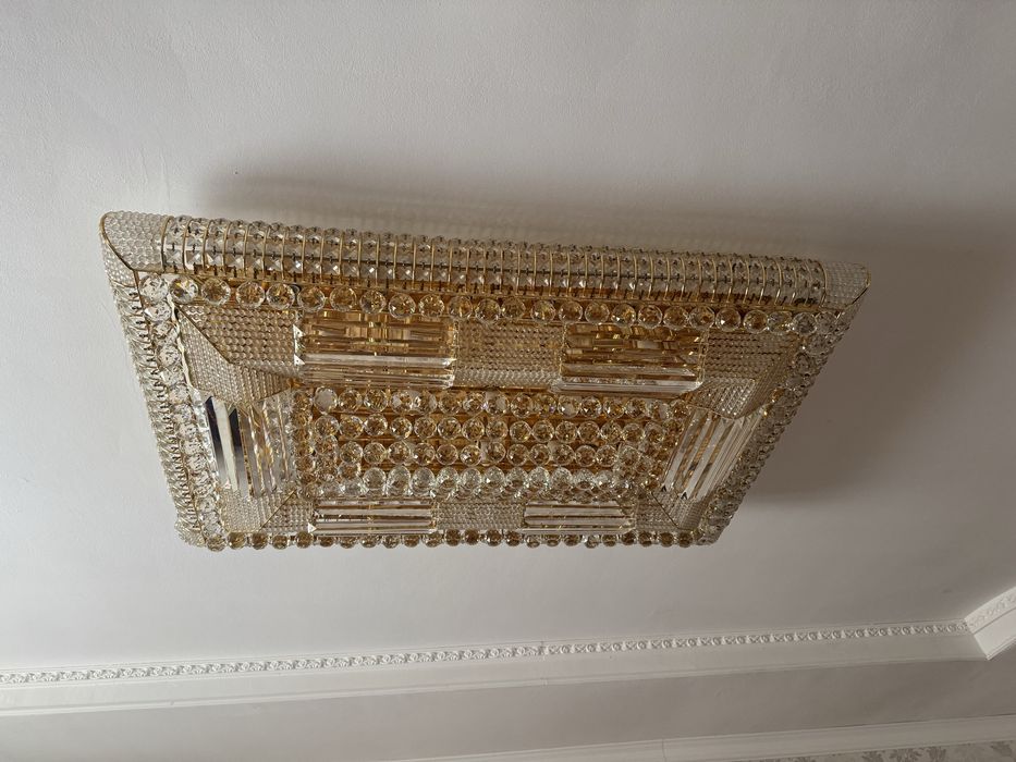 Шикарная люстра 75*115 см