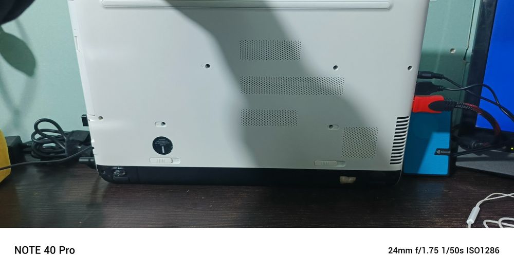 Hp noutbuk  ishlashi zo'r