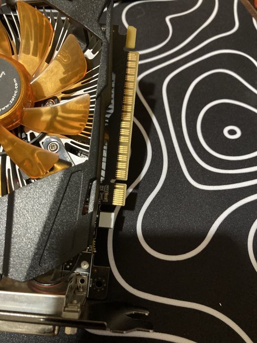 Видео карта GTX 650