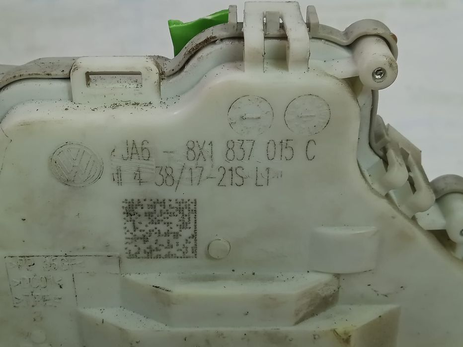 Broasca incuietoare stanga fata 8x1837015C Audi A3 8V