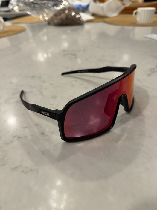 Очки Oakley Sutro Road