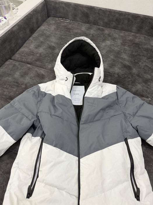 Зимняя куртка 44