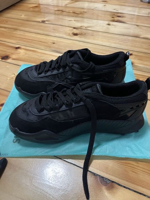 Off white 1000 odsy без забележка