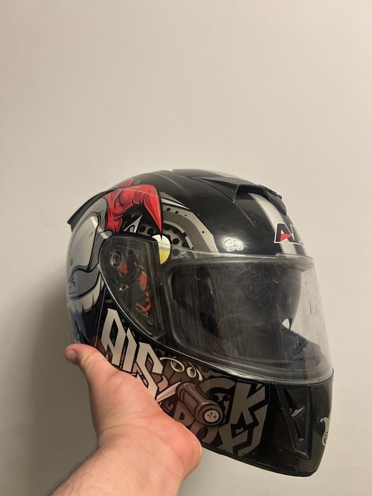 Каска сатылады жаксы идела