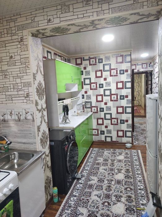 Тезда Гуливерда 4хона 1этаж квартира сотилади