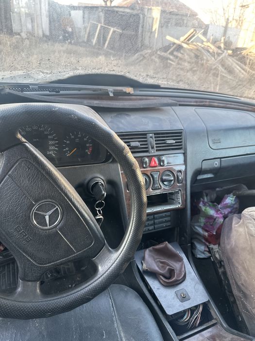 Мерседес бенц 202