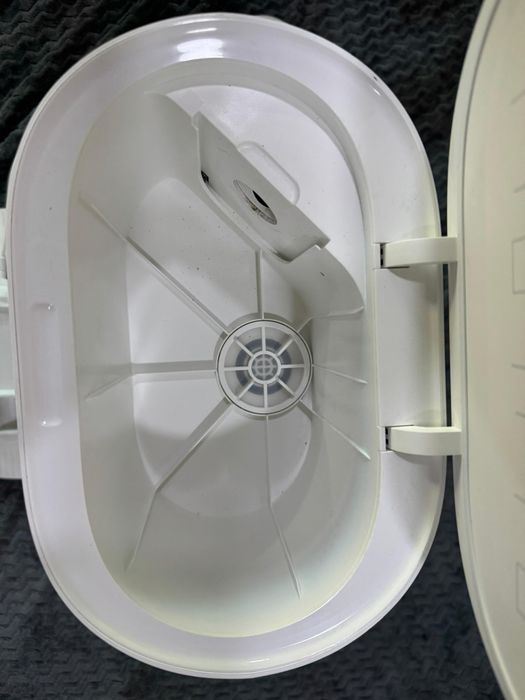 Продам ксеоми пылесос wifi