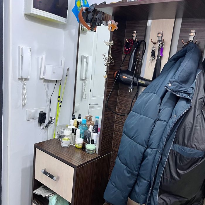 Прихожая вместительная