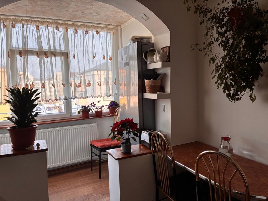 Apartament complet renovat, 3 camere, Cartier Grui-Campulung