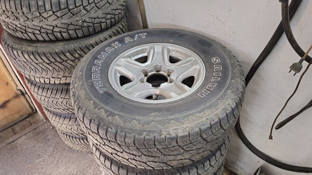 Продам шины265/75/16