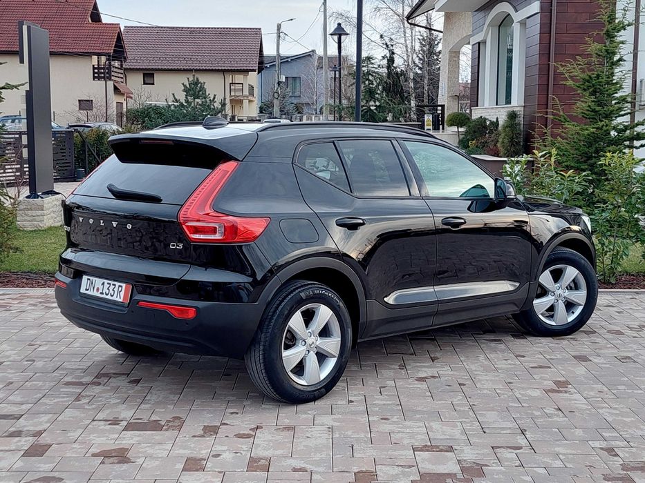 VOLVO XC40 2.0D3 150cp E6 *05/2019* KINETIC Model/Automat/KM Reali