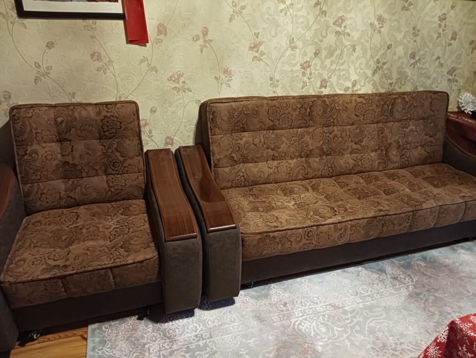 Диван и 2 кресла