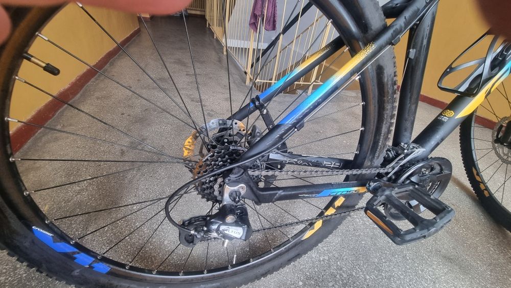 Bicicleta MTB Cross Grx 8 , Shimano, roti de 29, cadru M, ca noua