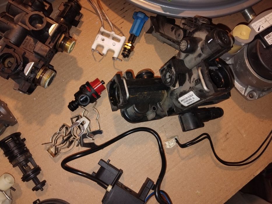 Chaffoteaux Alixia 24 FF piese medical