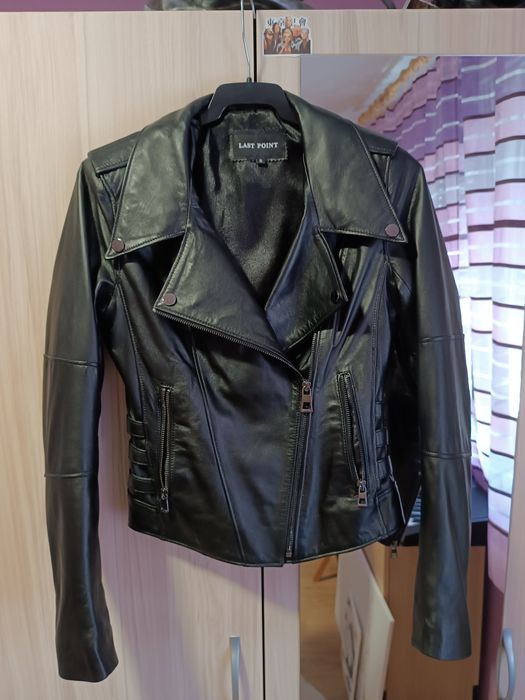 Кожено яке цвят черен