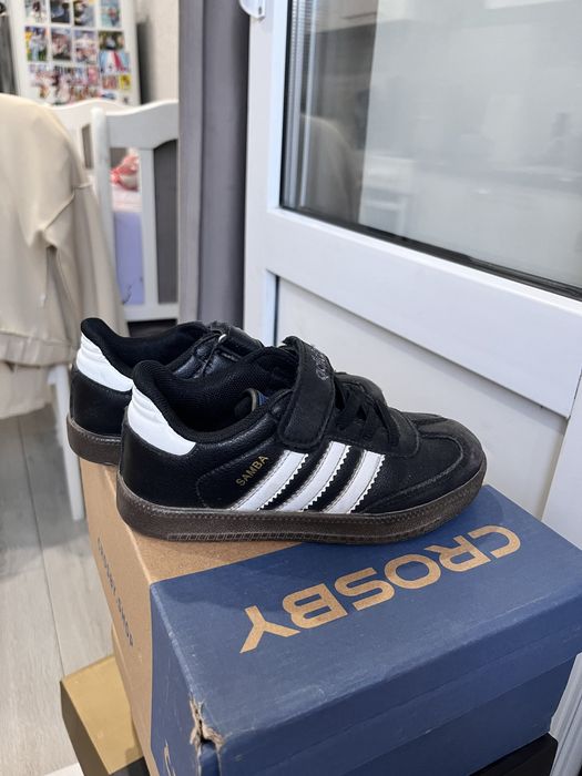 Обувь детская разная