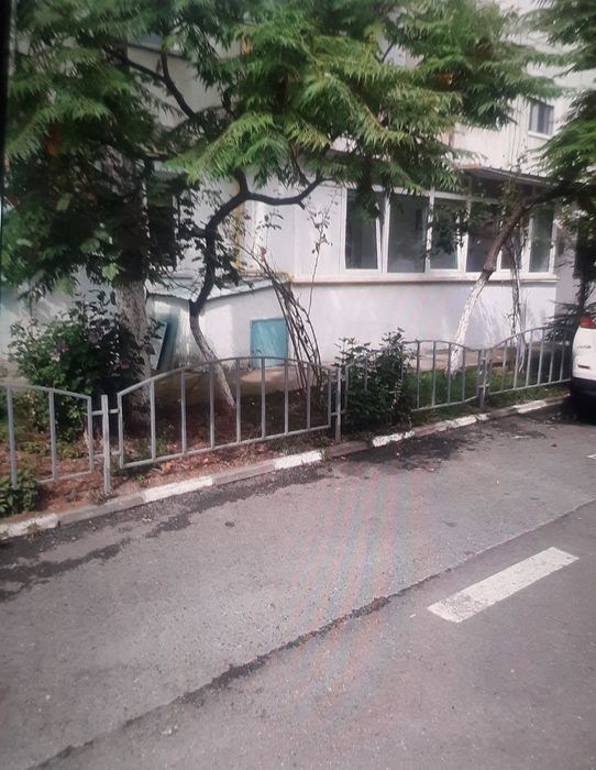 Vand apartament doua camere, parter, Ostroveni.