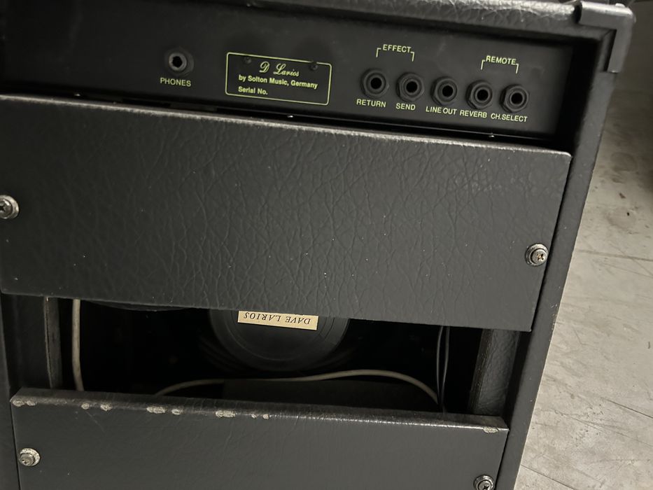 Продавам китарно кубе Dave Larios 50W