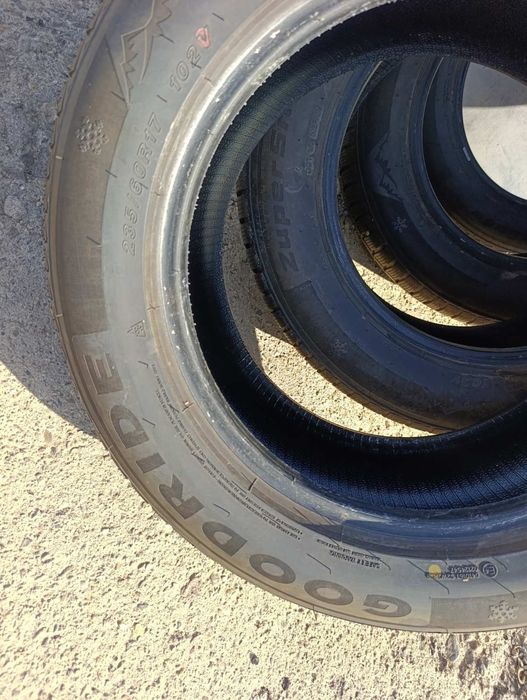 4 бр. зимни гуми 235/60R17 GOODRIDE - dot 25