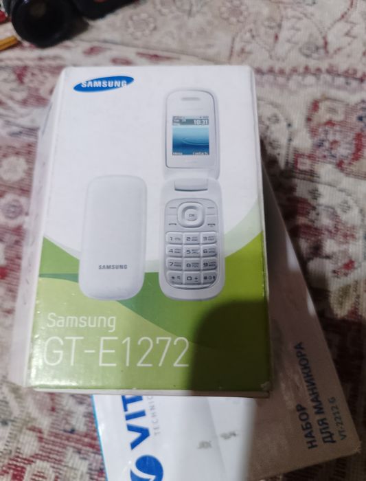 Самсунг телефон продам