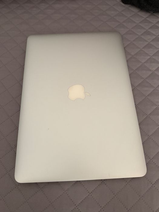 Macbook air 13 inch a1466