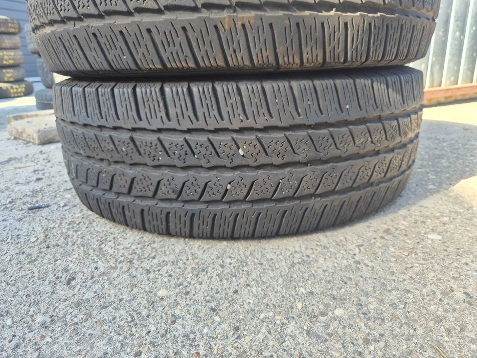 2 Anvelope de IARNA - 215/65/16C - Continental Van Winter - Stare F BUNA - DOT 2024 !