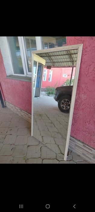 Зеркалы разных размеров