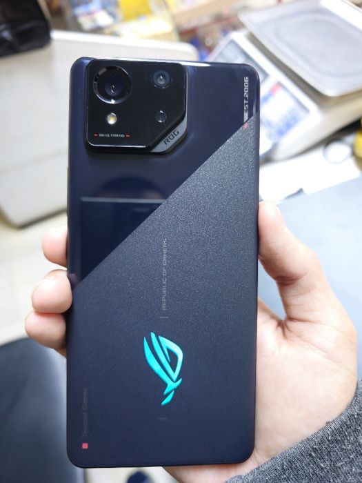 Asus Rog Phone 8 12/256gb