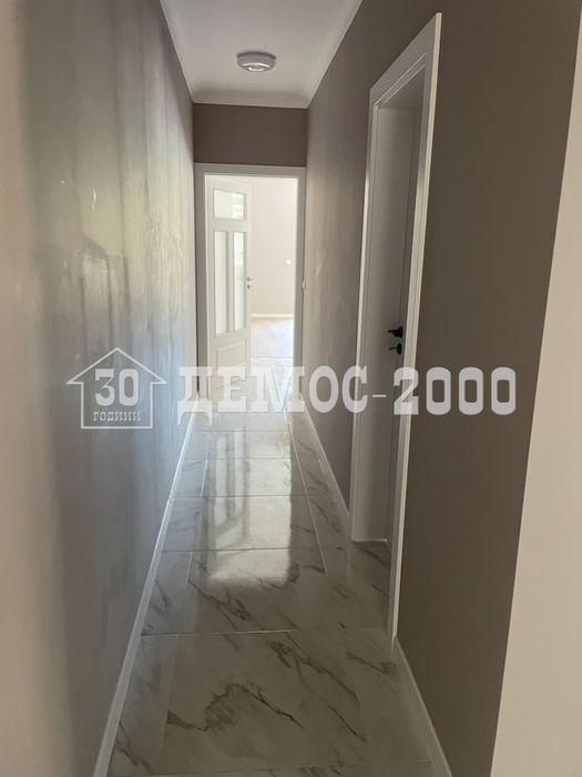 Продава се Двустаен апартамент в к.к. Св.Св. Константин и Елена - 67 кв.м за 1975 €/кв.м - Снимка #3