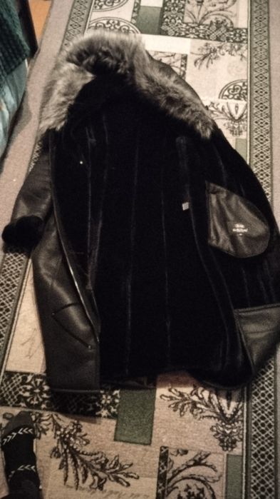 Продам дублёнку женскую
