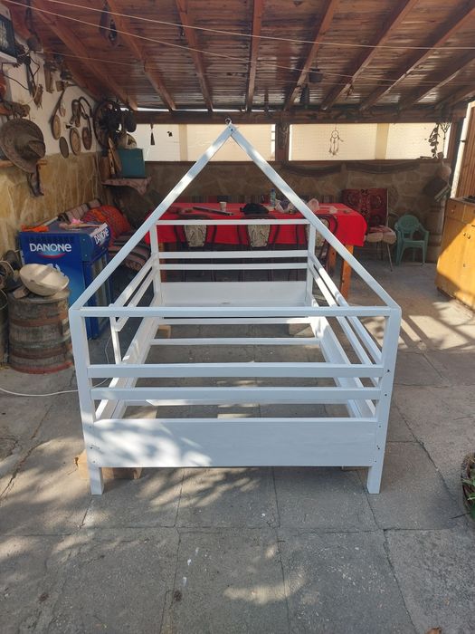 Детски легла от масив