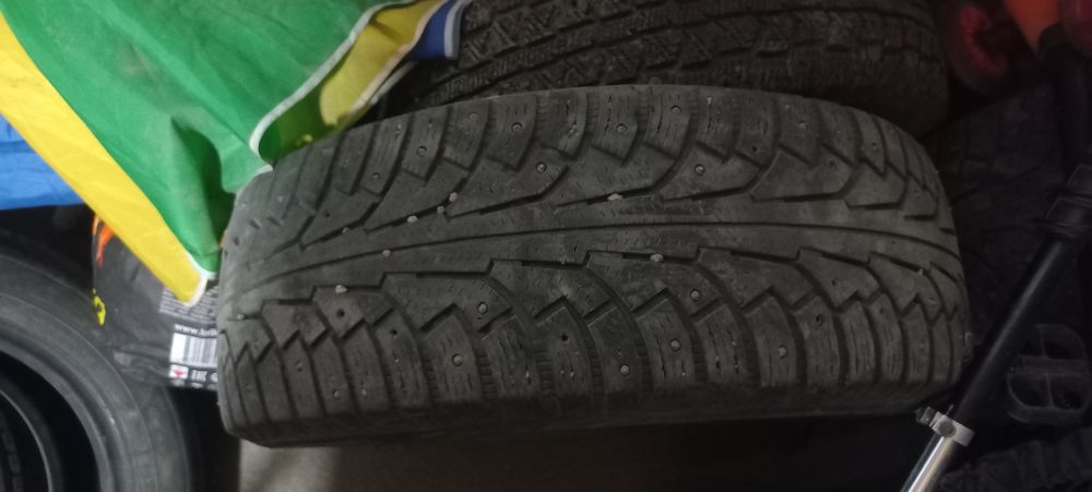 Зимние шины 8 штук За 250000