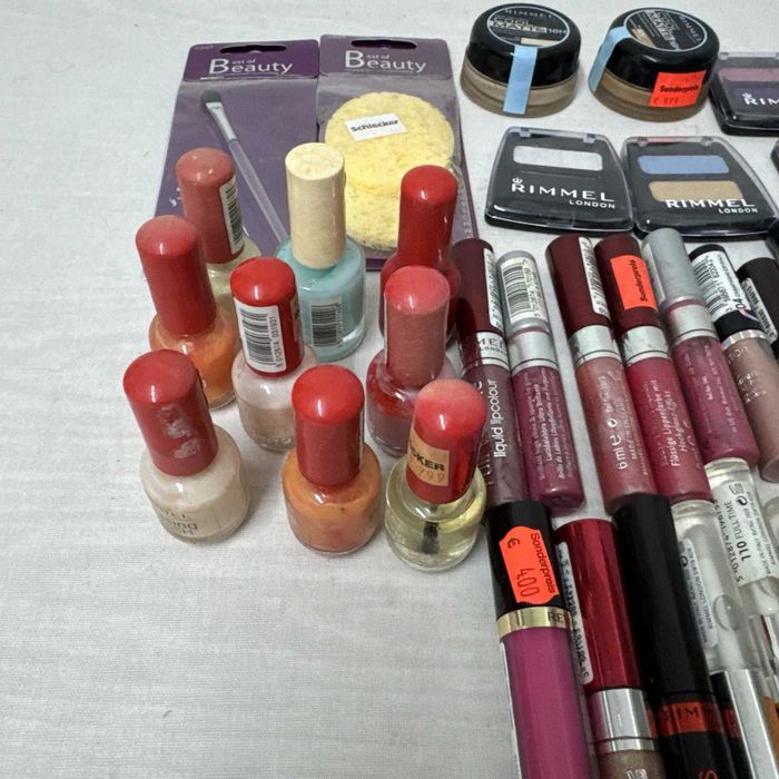 Комплект маркови гримове