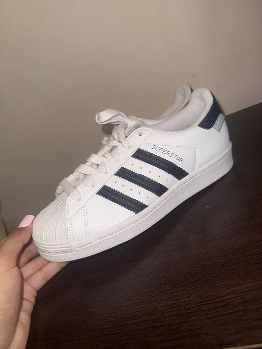 Adidas superstar