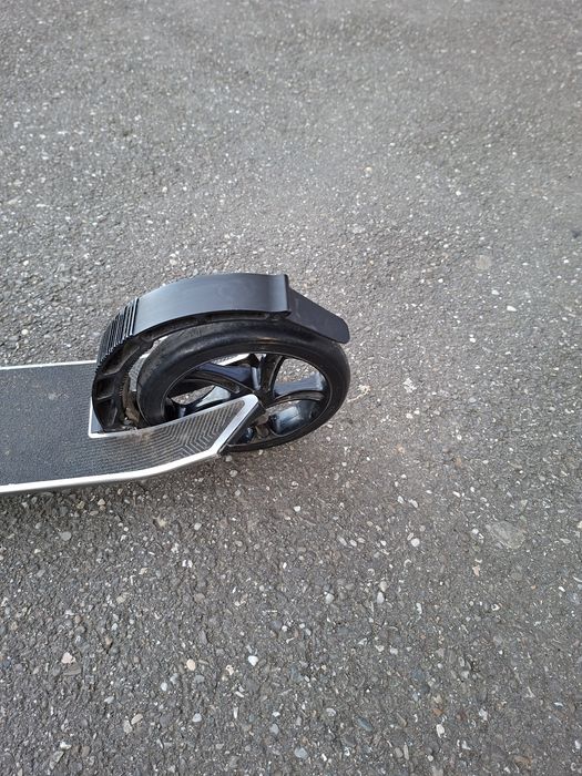 Vand trotineta pentru copii