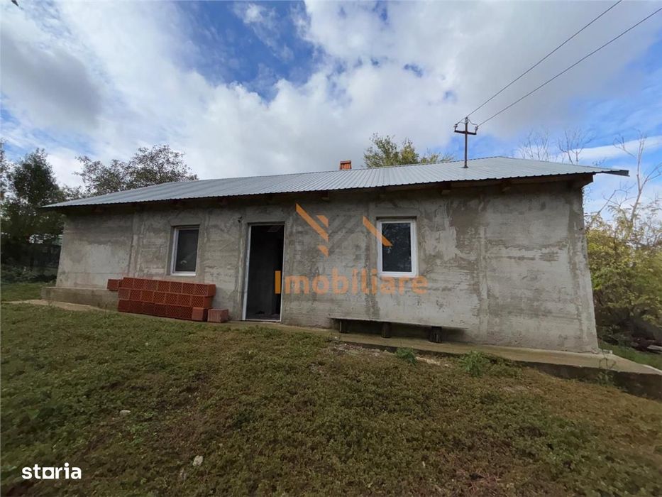 Casa De Vacanta| Teren 1.000 Mp | Sat Tria | Comuna Derna | Judetul Bi