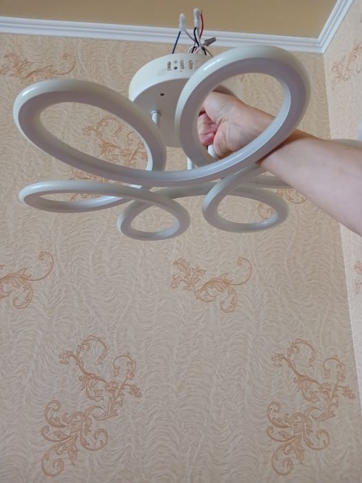 Продам  люстру  китайскую