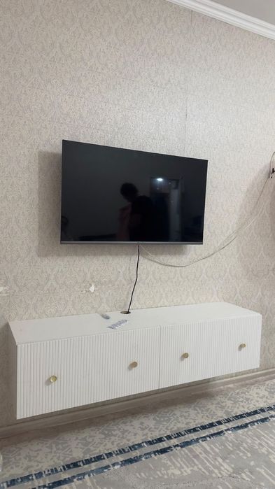 продается шкаф и тв зона