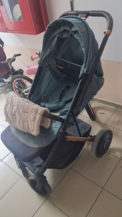 Отдам коляску детскую