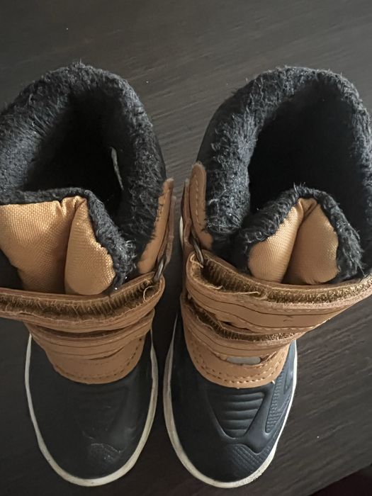 Дебели зимни детски ботуши 25 рр