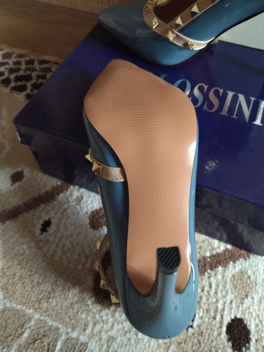 Продам туфли новый размер 36