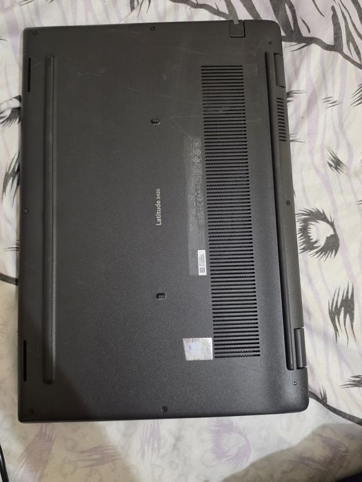Лаптоп Dell latitude 3420