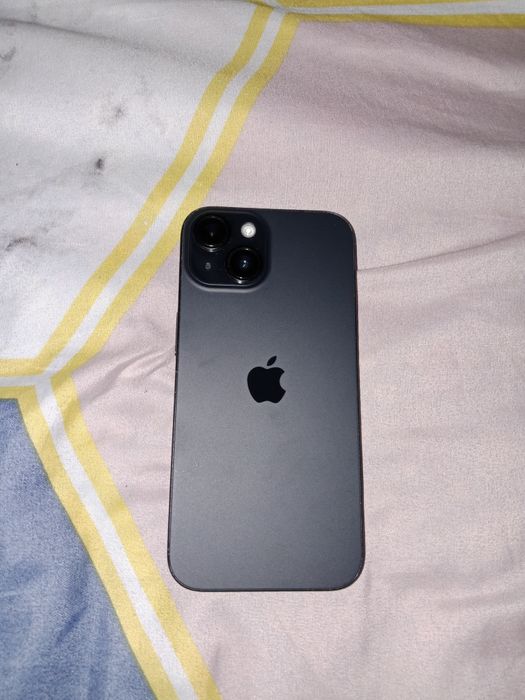 Продам айфон 15,