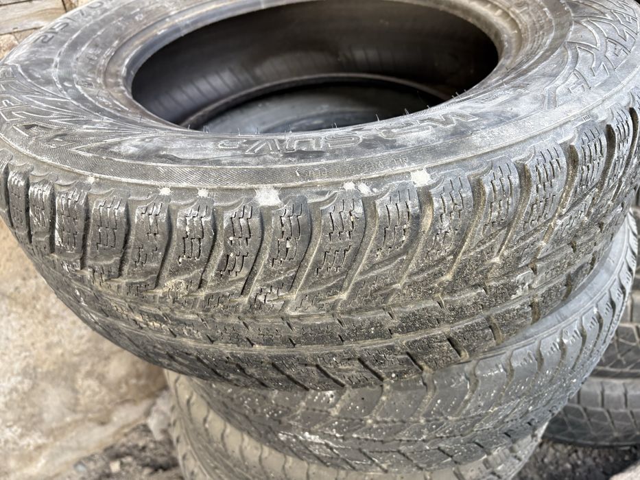 Продам по 8к один балон