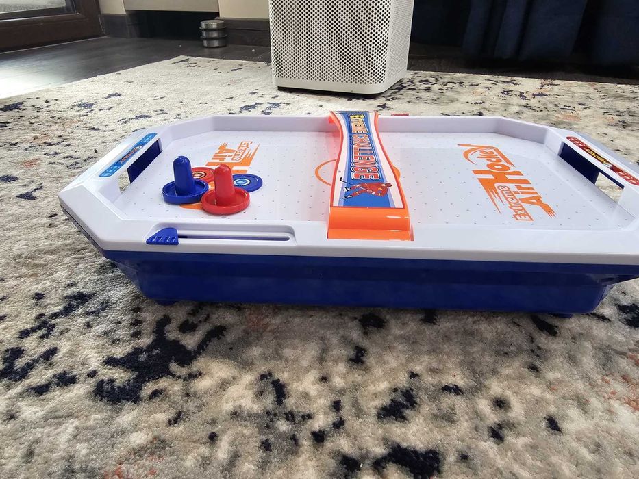Въздушен хокей air hockey
